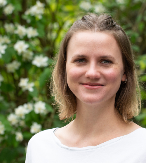 Hebamme Laura Schwinger